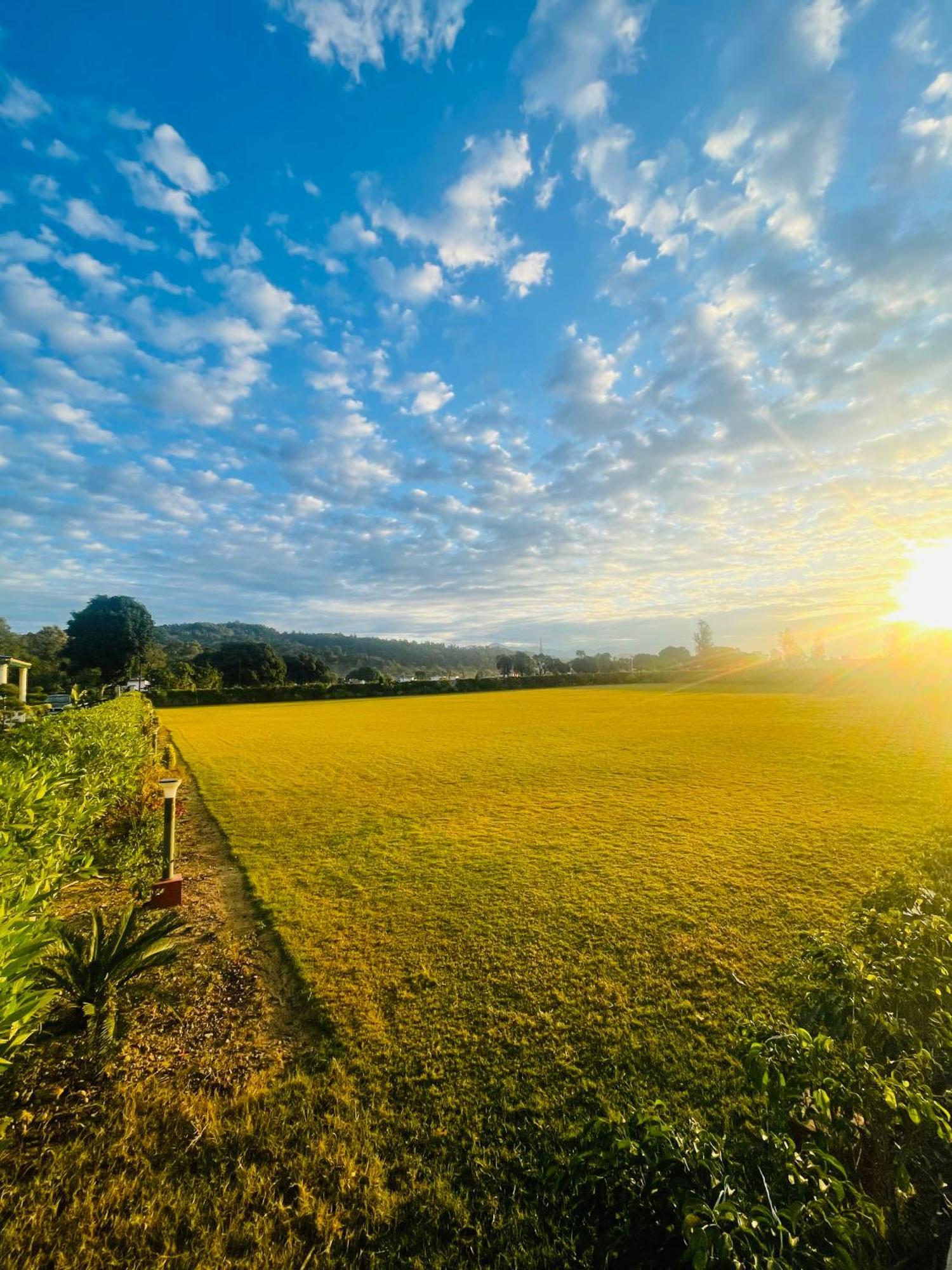 Vasant Corbett Resort Rāmnagar Buitenkant foto