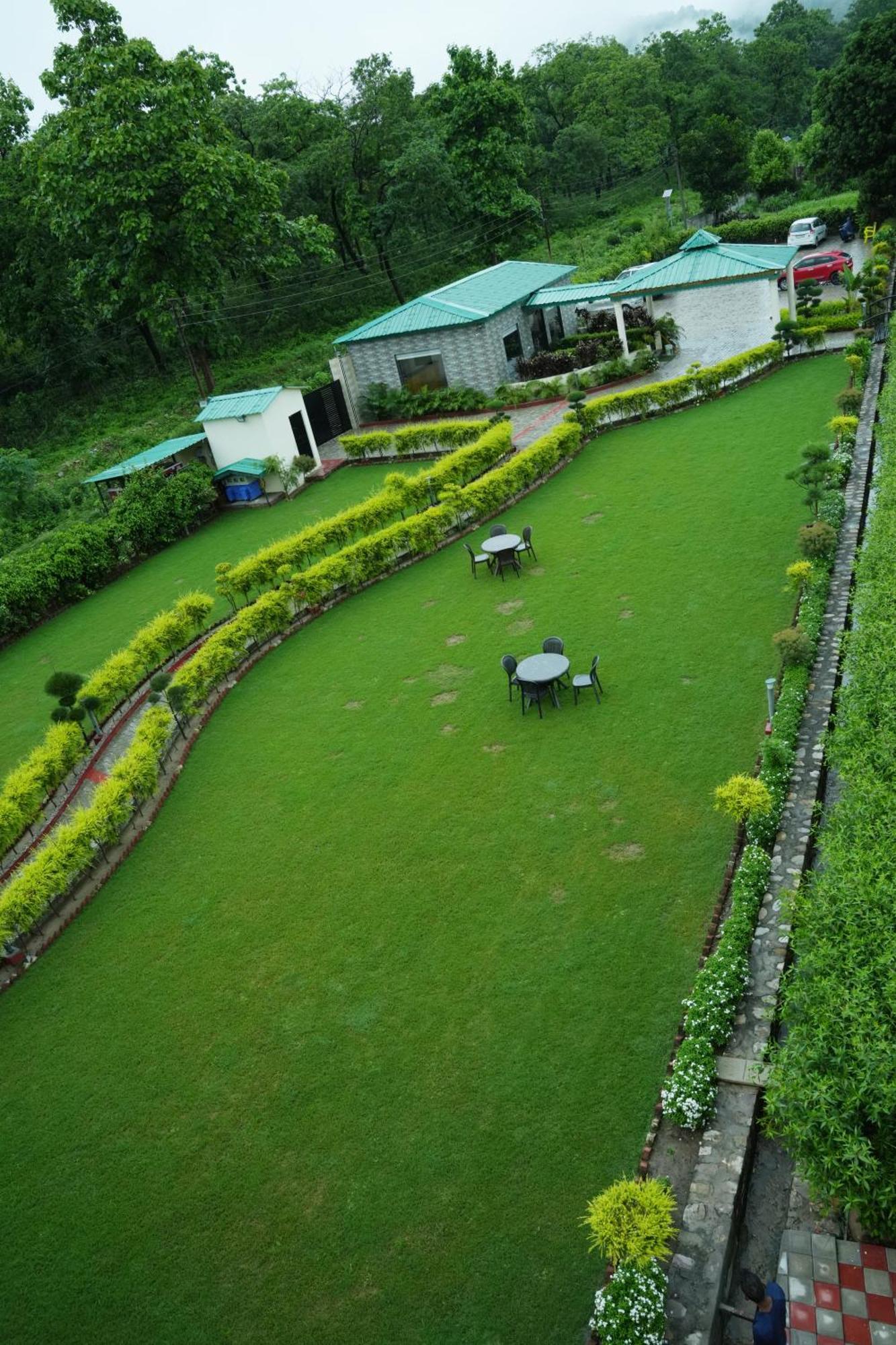 Vasant Corbett Resort Rāmnagar Buitenkant foto